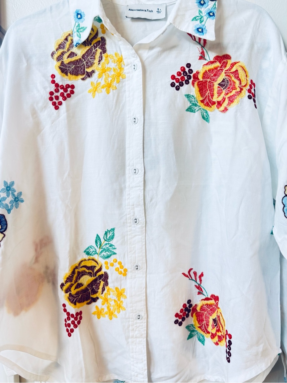 Abercrombie and Fitch Floral Embroidered Linen-Blend Button Up Shirt White Small
